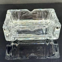 زیر سیگاری کریستال مربعی
