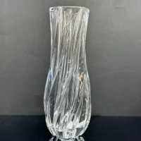 گلدان کریستال رومیزی پیچی