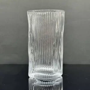 لیوان شیشه ای مدل دفرمه خطی